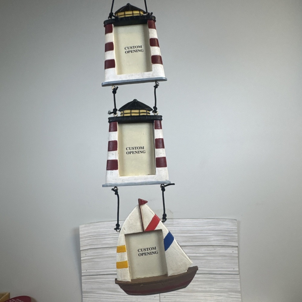 Picture Lighthouse Hanging 3 Frames - Picture 2 of 4